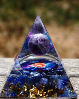 6cm Crystal Ball Pyramid