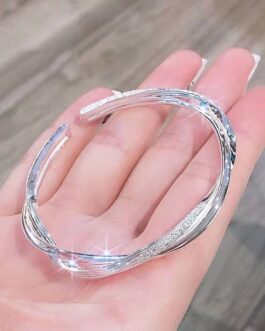 Women’s White Copper Silver-plated Twist Bracelet